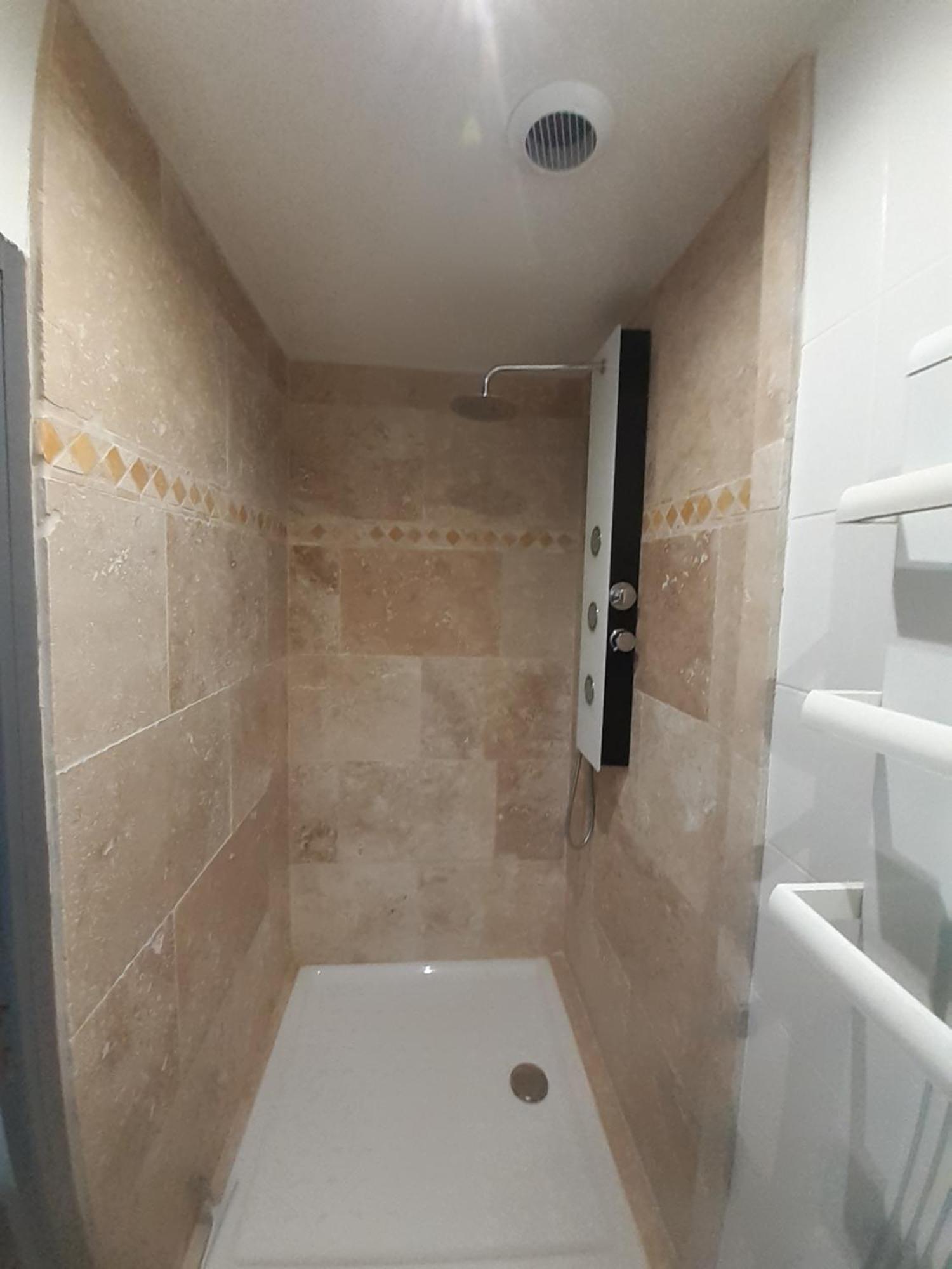 B&B Gite D'Ayran Saint-Quentin-la-Poterie Exteriör bild