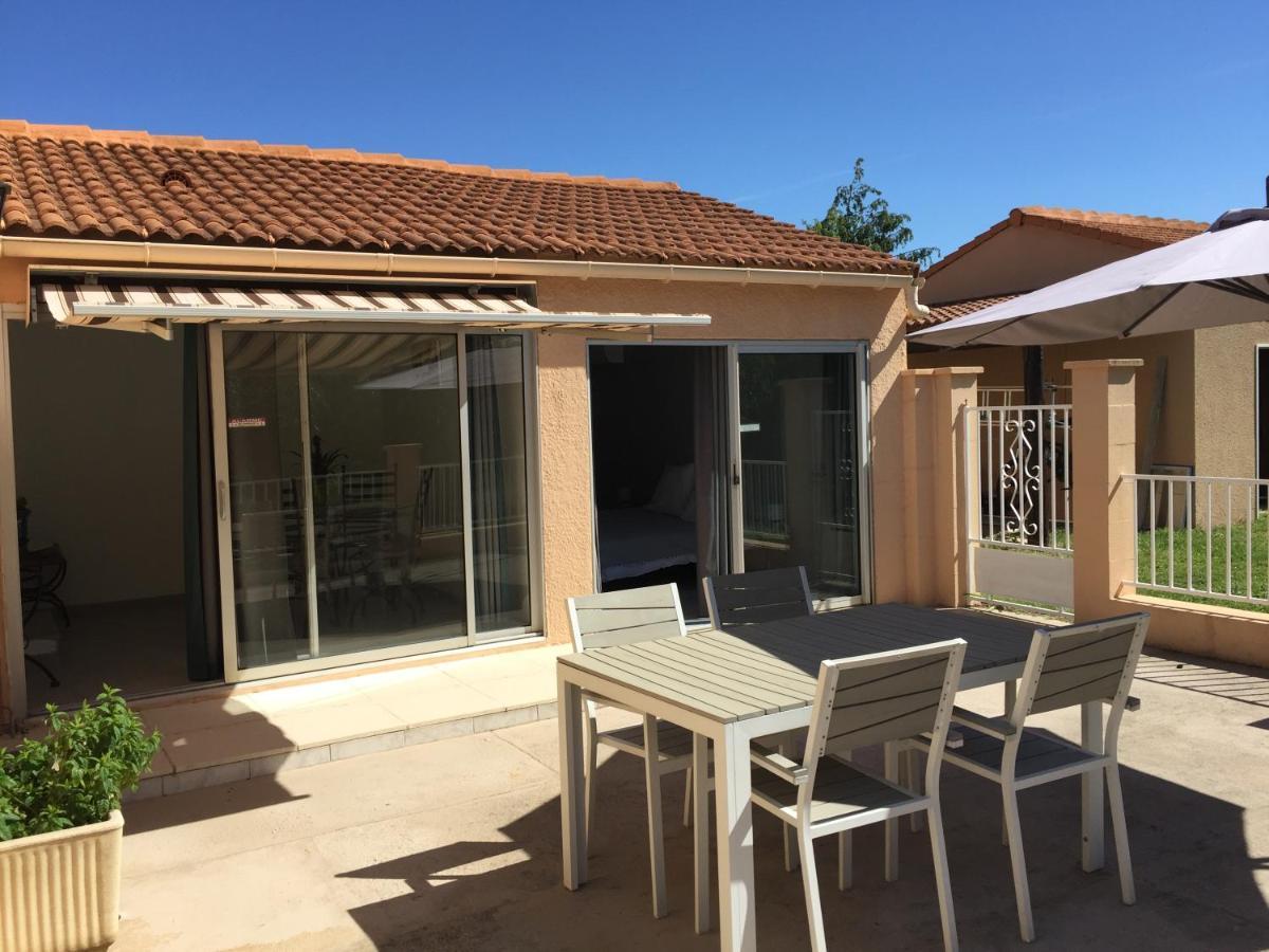 B&B Gite D'Ayran Saint-Quentin-la-Poterie Exteriör bild